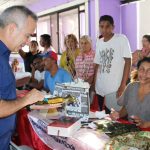 Niñas y niños de Catia entregaron reconocimiento a Freddy Bernal