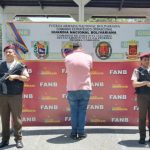 Gobernador Bernal recibe orden Cruz de Malta