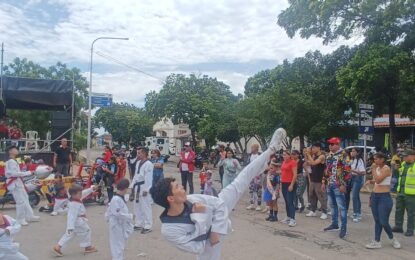 Más de 150 atletas del municipio Bolívar participaron en clínica deportiva 