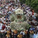 Lotería del Táchira entrega reconocimiento al ciclista Domingo Guerrero