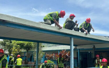 Con apoyo de las Bricomiles CDCE rehabilita Escuela Presbítero Víctor Manuel Valecillos