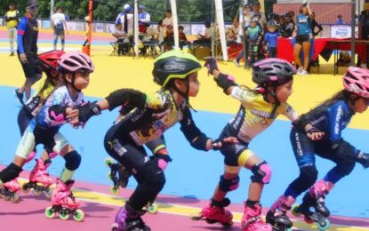 Patines y emociones se vivieron en el Patinódromo de San Antonio