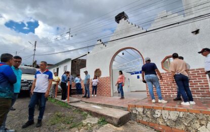 Unión y eficiencia garantizan  restauración de capilla San Juan Pablo II