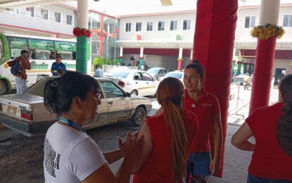 Vacunan contra la fiebre amarilla ante alerta epidemiológica en Colombia