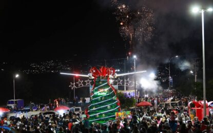 Un viaje de navidad por Venezuela viven familias tachirenses en la redoma de Los Osos Frontinos