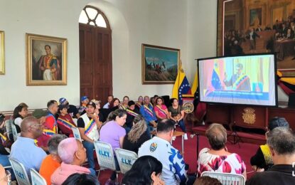 Pueblo tachirense celebra la juramentación del presidente Nicolás Maduro