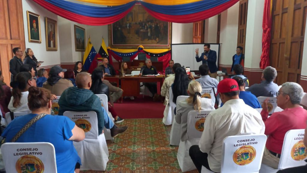 En cumplimiento a lo establecido en la Constitución, el Consejo Legislativo sometió a consulta el Proyecto de Ley de Innovación y Emprendedores del estado Táchira, en el que participaron más de 80 mujeres y hombres de negocios.