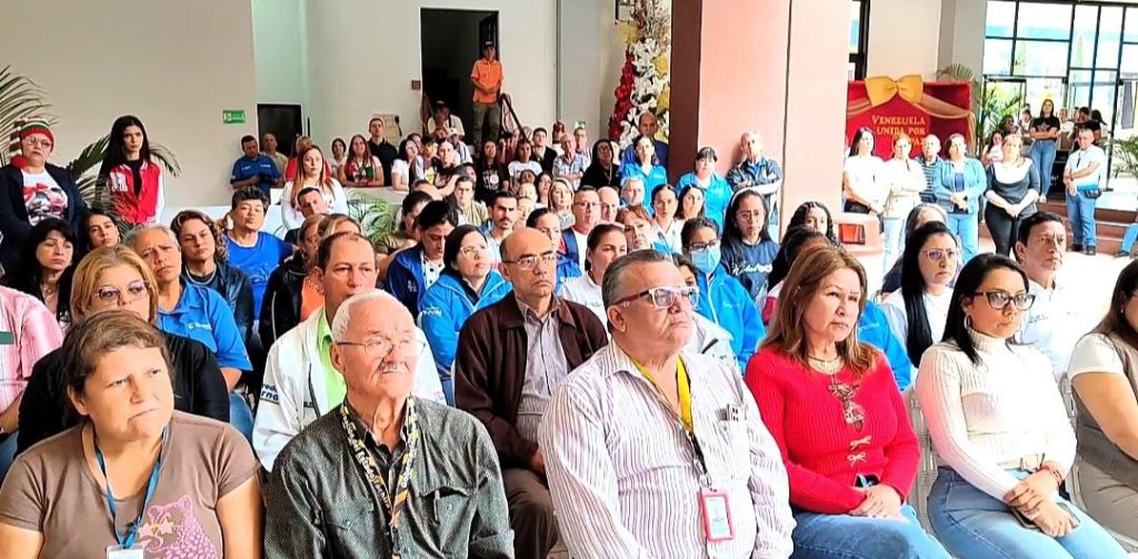 En el marco de las fiestas decembrinas 2025, la Dirección de Finanzas de la Gobernación del estado Táchira en vísperas del inicio de las misas de aguinaldo, organizó un Parrandón Navideño.